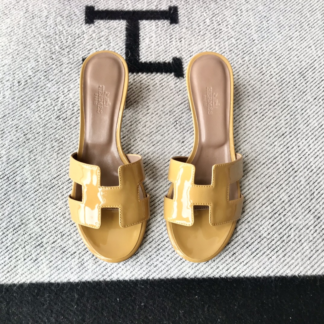 에르메스 올수공 오아시스 슬리퍼 샌들 페이던트 21